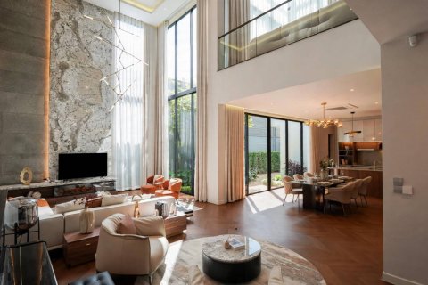 Haus in Bangkok, Thailand 4 Schlafzimmer № 234342