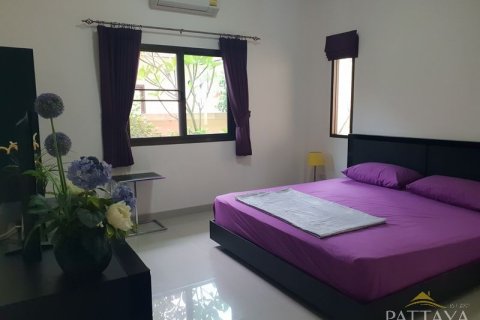 Casa de 2 dormitorios en Pattaya, Tailandia № 243146 - foto 2