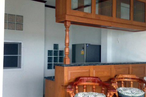 Casa de 5 dormitorios en Jomtien Beach, Pattaya, Tailandia № 243340 - foto 15