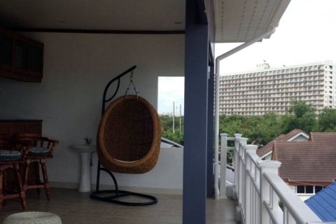 Casa de 5 dormitorios en Jomtien Beach, Pattaya, Tailandia № 243340 - foto 12