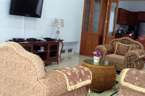 Casa de 5 dormitorios en Jomtien Beach, Pattaya, Tailandia № 243340 - foto 22