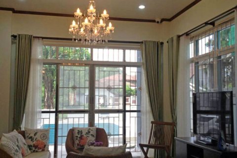 Casa de 5 dormitorios en Jomtien Beach, Pattaya, Tailandia № 243340 - foto 8