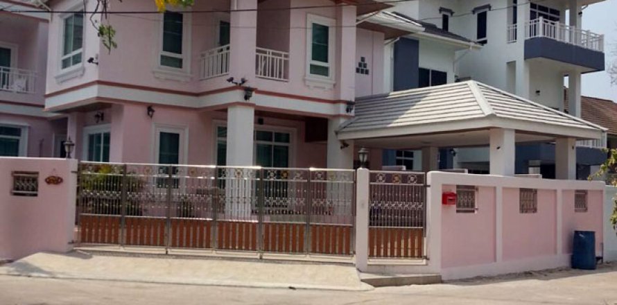 Casa de 5 dormitorios en Jomtien Beach, Pattaya, Tailandia № 243340