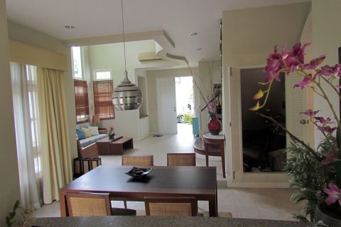 Casa de 3 dormitorios en Pattaya, Tailandia № 243139 - foto 7