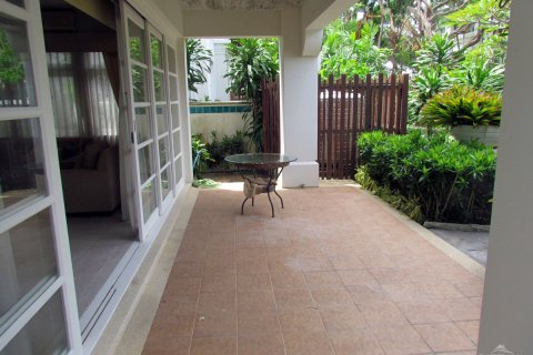 Casa de 3 dormitorios en Pattaya, Tailandia № 243139 - foto 18