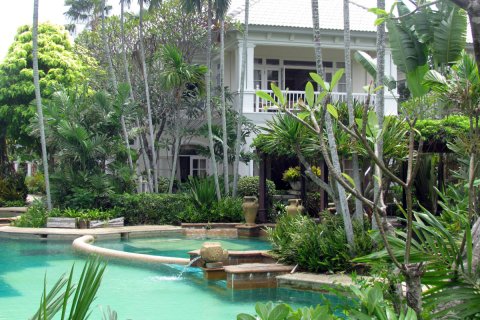 Casa de 3 dormitorios en Pattaya, Tailandia № 243139 - foto 4