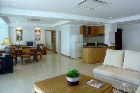 Condominio de 2 dormitorios en Jomtien Beach, Pattaya, Tailandia № 242810 - foto 4