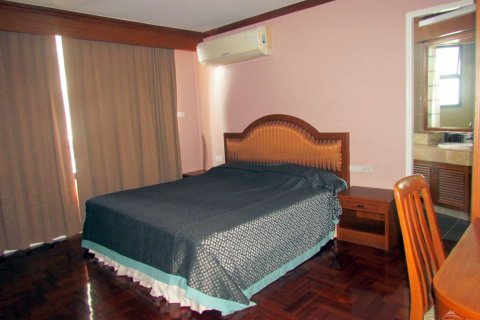 Condo in Pattaya, Thailand, 2 bedrooms  № 242276 - photo 24