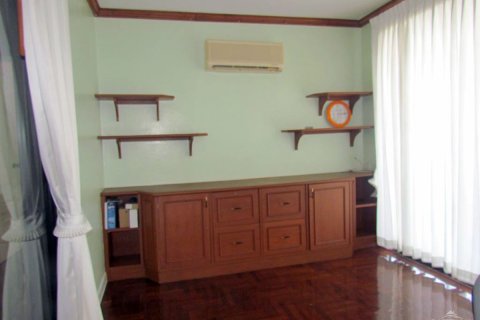 Condo in Pattaya, Thailand, 2 bedrooms  № 242276 - photo 16