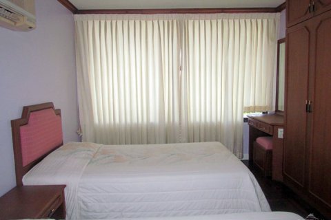 Condo in Pattaya, Thailand, 2 bedrooms  № 242276 - photo 19
