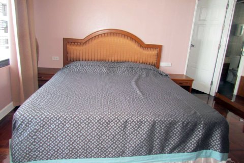 Condo in Pattaya, Thailand, 2 bedrooms  № 242276 - photo 25