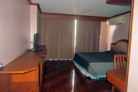 Condo in Pattaya, Thailand, 2 bedrooms  № 242276 - photo 23