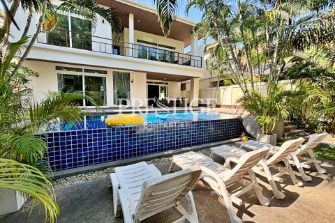 Maison à Pattaya, Thaïlande 4 chambres № 250579