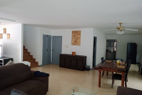 บ้านในพัทยา, ประเทศไทย 4 ห้องนอน № 243250 - รูปถ่าย 10