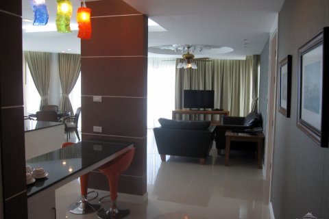 Condominio de 2 dormitorios en Pattaya, Tailandia № 242809
