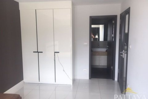 Condominio de 2 dormitorios en Pattaya, Tailandia № 242486
