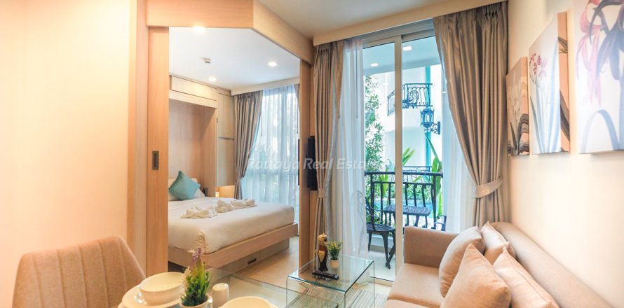 Studio in the Condo in Bang Lamung, Thailand  № 254850