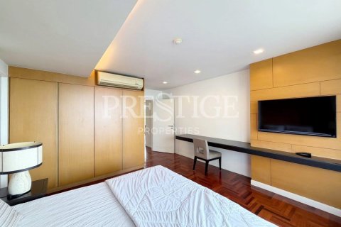 Condo in Pattaya, Thailand, 2 bedrooms  № 254658 - photo 12