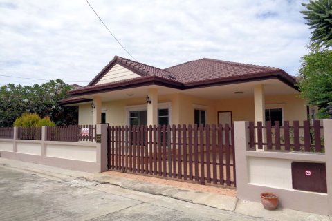 Casa de 3 dormitorios en Pattaya, Tailandia № 243098 - foto 3