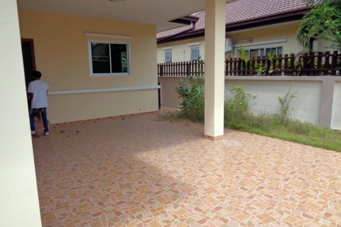 Casa de 3 dormitorios en Pattaya, Tailandia № 243098 - foto 5