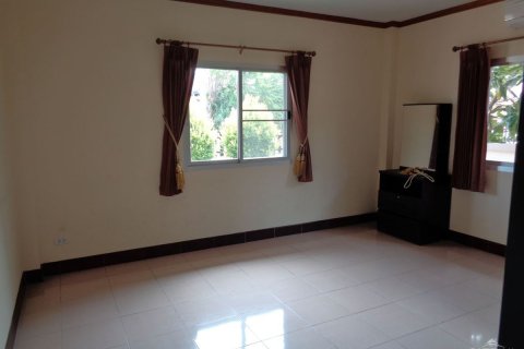 Casa de 3 dormitorios en Pattaya, Tailandia № 243098 - foto 10