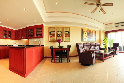 Condominio de 2 dormitorios en Jomtien Beach, Pattaya, Tailandia № 242992