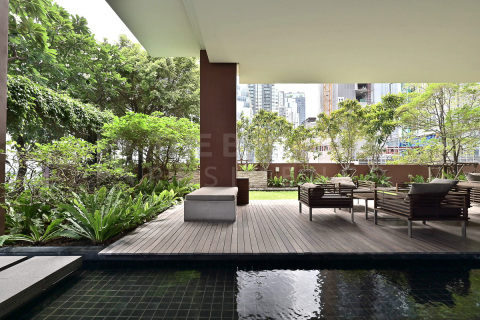 Condo in Bangkok, Thailand, 3 bedrooms № 234088 - photo 5
