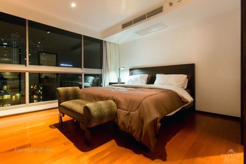 Condominio de 2 dormitorios en Pattaya, Tailandia № 242335 - foto 9