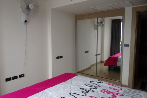 Condominio de 1 dormitorio en Pattaya, Tailandia № 242172 - foto 9