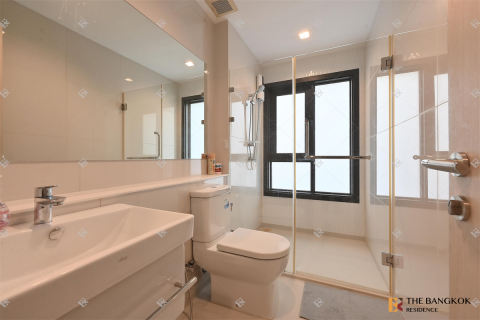 Condo à Bangkok, Thaïlande, 2 chambres  № 254646 - photo 8