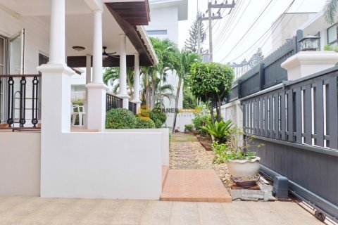Estudio en Pattaya, Tailandia № 243489 - foto 3
