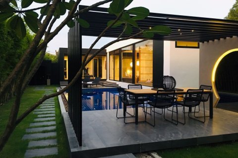 Casa de 3 dormitorios en Bang Tao, Tailandia № 44915 - foto 12