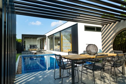 Casa de 3 dormitorios en Bang Tao, Tailandia № 44915 - foto 2