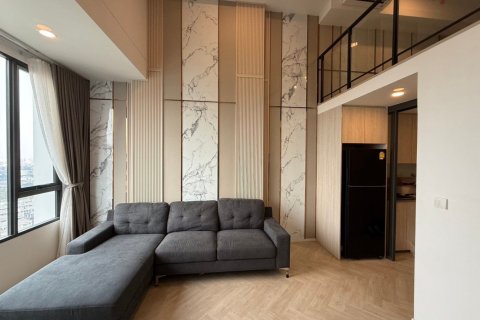 Condo in Bangkok, Thailand, 1 bedroom  № 241968 - photo 2
