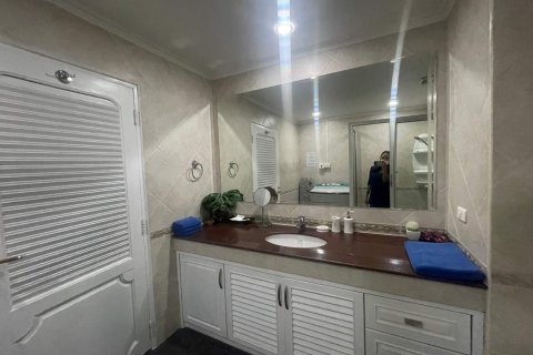 Condominio de 1 dormitorio en Pattaya, Tailandia № 242546 - foto 6