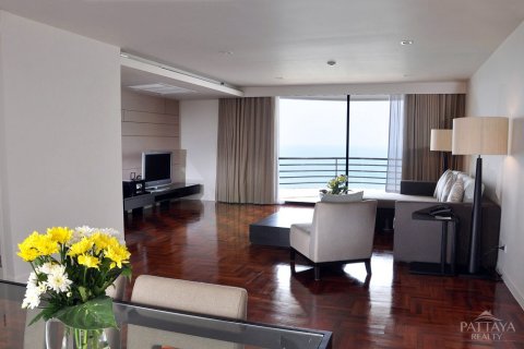 Condominio de 2 dormitorios en Pattaya, Tailandia № 242374