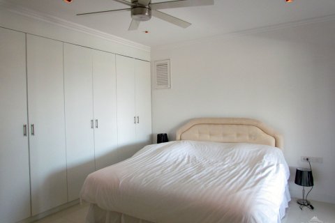 Condo in Pattaya, Thailand, 2 bedrooms  № 242818 - photo 8