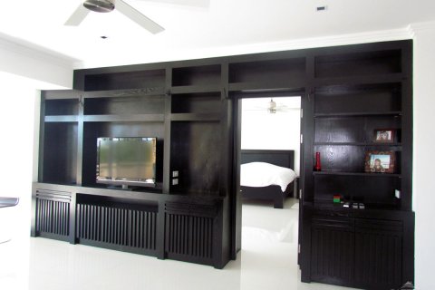 Condo in Pattaya, Thailand, 2 bedrooms  № 242818 - photo 10