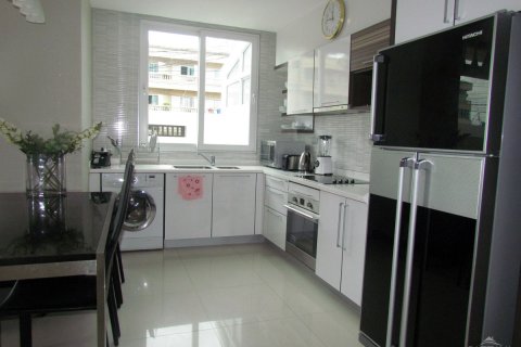 Condominio de 2 dormitorios en Jomtien Beach, Pattaya, Tailandia № 242927 - foto 7