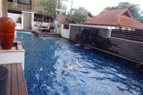 Condominio de 2 dormitorios en Jomtien Beach, Pattaya, Tailandia № 242927 - foto 9
