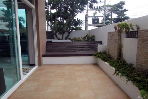 Condominio de 2 dormitorios en Jomtien Beach, Pattaya, Tailandia № 242927 - foto 8