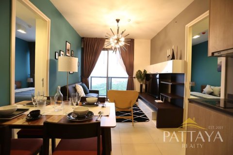 Condominio de 2 dormitorios en Pattaya, Tailandia № 242422