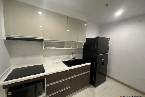 Condo à Bangkok, Thaïlande, 2 chambres  № 254632 - photo 5