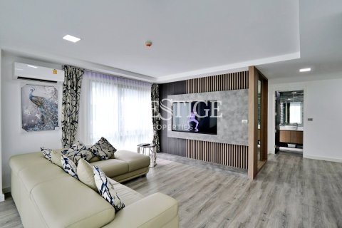 Condominio de 2 dormitorios en Pattaya, Tailandia № 250429