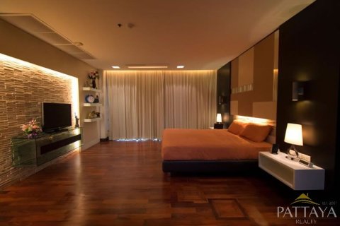 Condo in Pattaya, Thailand, 2 bedrooms № 242446 - photo 4