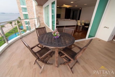 Condo in Pattaya, Thailand, 2 bedrooms № 242446 - photo 9