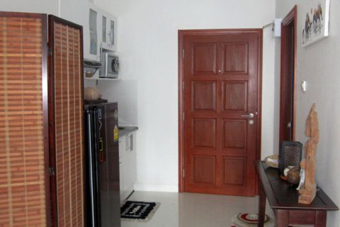 สตูดิโอในคอนโดมิเนียมในพัทยา, ประเทศไทย № 242694 - รูปถ่าย 2