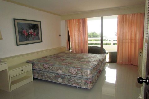 คอนโดมิเนียมในจอมเทียน, พัทยา, ประเทศไทย, 3 ห้องนอน № 242260 - รูปถ่าย 11