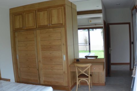House in Pattaya, Thailand 3 bedrooms № 243179