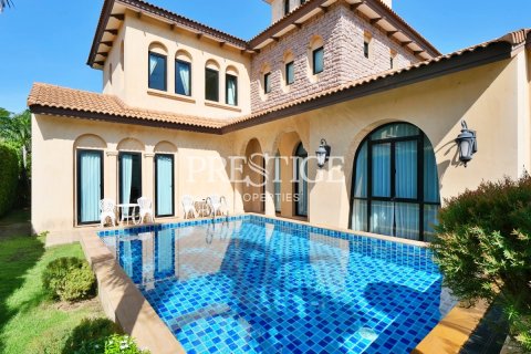 Casa de 3 dormitorios en Pattaya, Tailandia № 250592